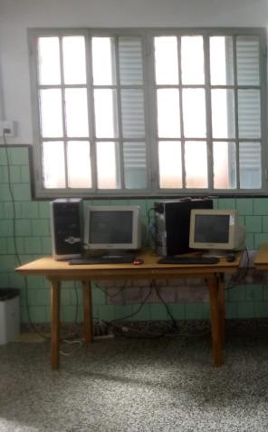 Zakup komputerów do szkoły w General Conesa w Argentynie