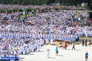 Papież odprawił Mszę Świętą w podkrakowskich Brzegach 