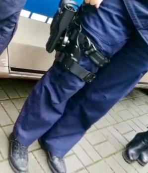 Rutkowski przerzuca wszystkie siły by dopaść Artura Guhl. To on przetrzymuje bezprawnie od 4 miesięcy 4 letniego Adriana i chowa się w różnych miejscach w Europie. Początek akcji z Policją Niemiecką!