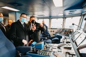 [VIDEO] Premier: Polska potrzebuje przemysłu stoczniowego