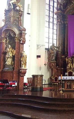 Słowo na 2 kwietnia. Piątą niedzielę Wielkiego Postu i 12 rocznicę odejścia Jana Pawła II