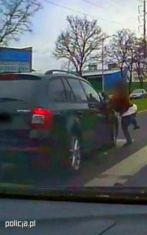 Tragedia była o włos. Uważajmy na pieszych!