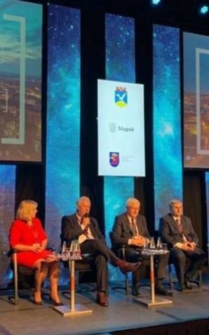 Legnica: Smart City Forum. Prezydent Krzakowski - Dialog z mieszkańcami jest nieoceniony