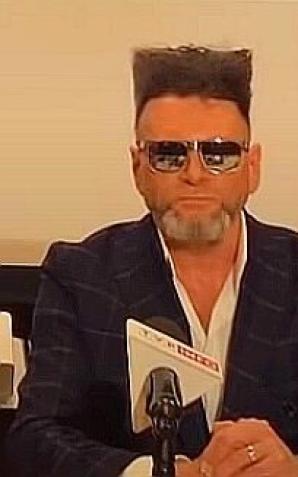 [VIDEO] Krzysztof Rutkowski zeznaje dziś jako zawiadamiający o przestępstwie popełnionym przez koszalińską prokurator Ewelinę O.-K. i naczelnika wydziału kryminalnego policji. Spotkanie z dziennikarzami o 13:45 przed Prokuraturą Rejonową w Myśliborzu