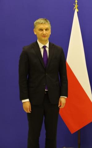 Minister Piotr Nowak w Paryżu: sprawiedliwa transformacja energetyczna to ochrona europejskiego przemysłu i miejsc pracy