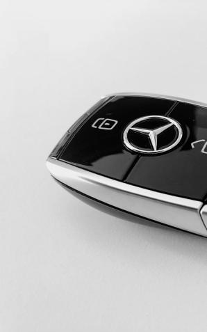 Gruzini blokowali elektronicznie pilota do zamka centralnego. Potem okradali auta na MOP-ach