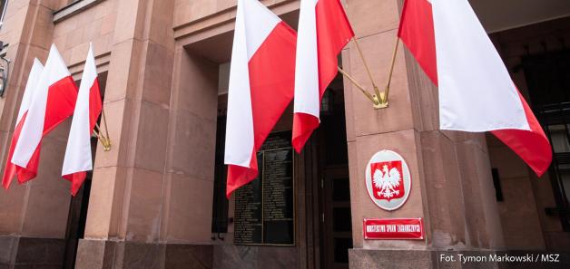 Konkurs „Współpraca z Polonią i Polakami za Granicą – Infrastruktura Polonijna 2022” został rozstrzygnięty. Przyznane dotacje celowe na realizację 31 inwestycji w różnych krajach m.in. we Francji, Rumunii, Ukrainie, Wielkiej Brytanii, Argentynie, Brazylii