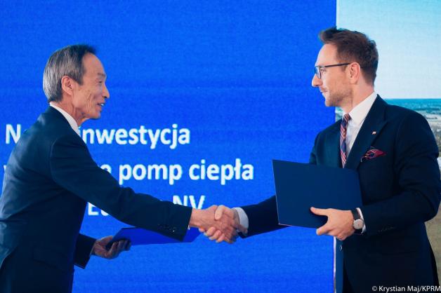 [VIDEO] Premier Mateusz Morawiecki: Polska jako specjalna strefa ekonomiczna staje się dzisiaj faktem. Międzynarodowy japoński koncern Daikin Industries Ltd. otworzy nowy zakład produkcyjny pod Łodzią