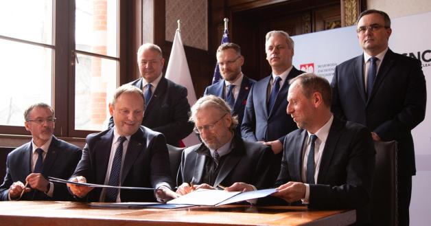 Podpisano porozumienie w zakresie budowy badawczego reaktora modułowego MMR czwartej generacji w Policach